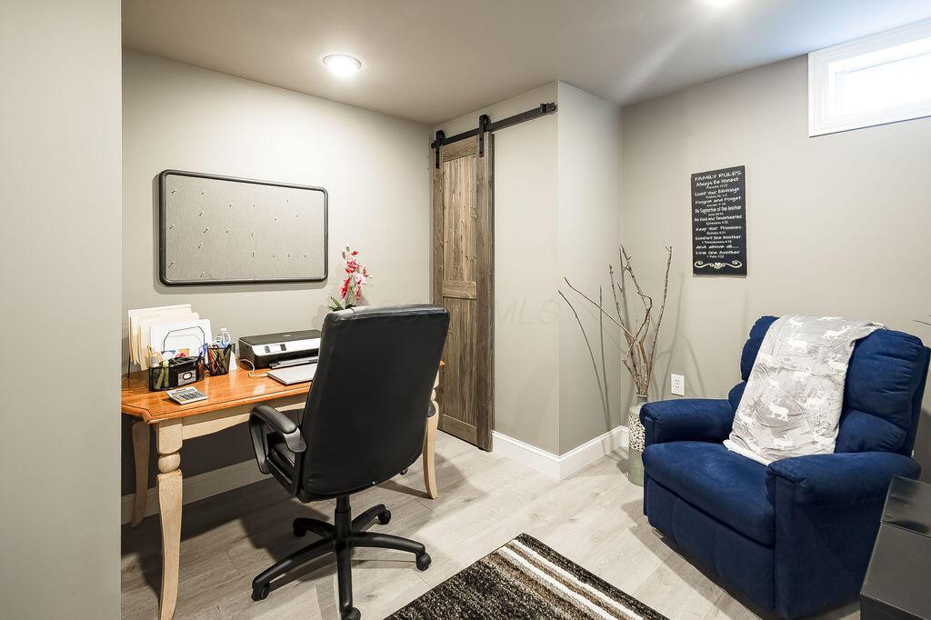 10339 New Delaware Road, Mount Vernon