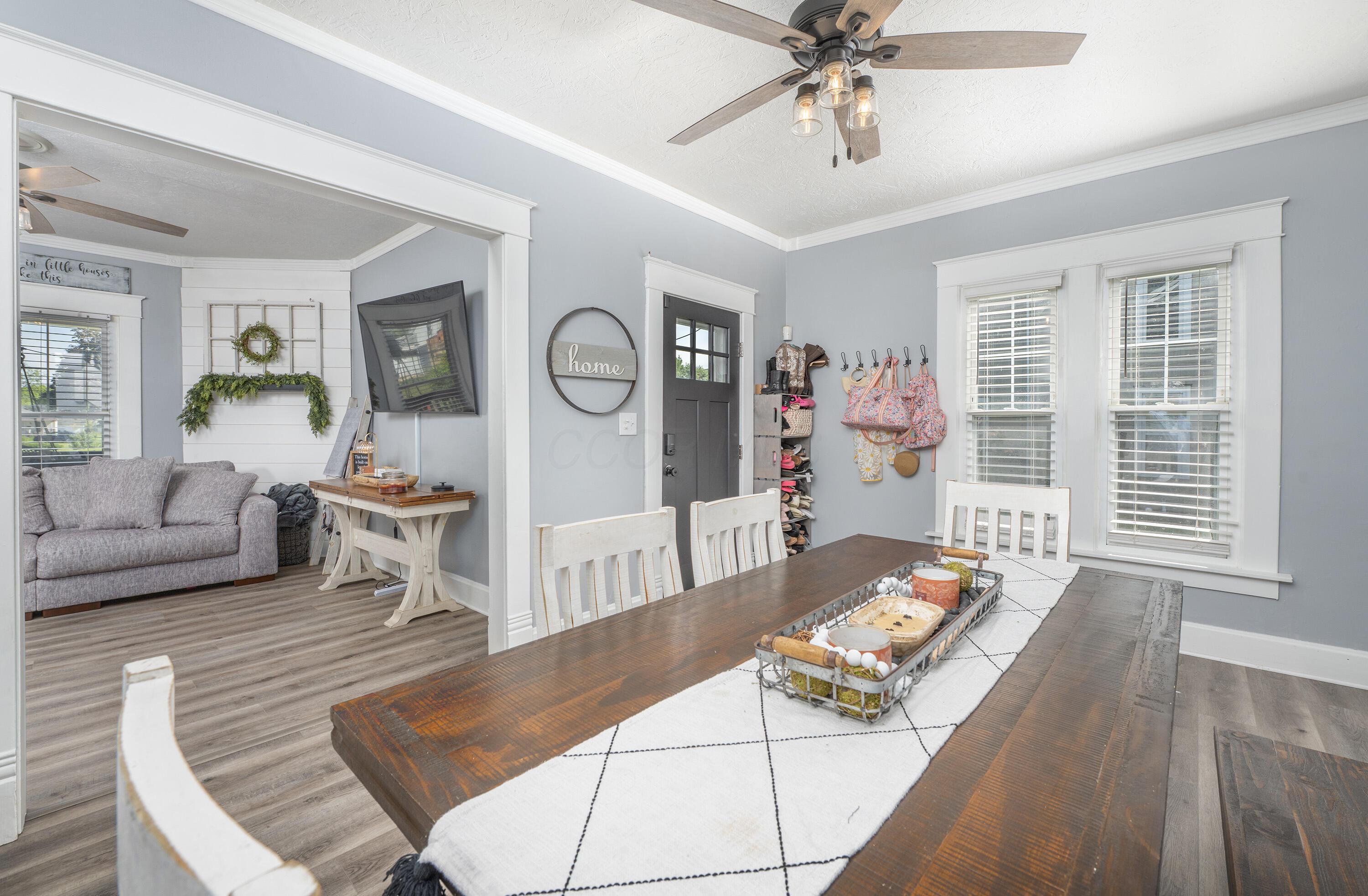 6 Ridgewood Avenue