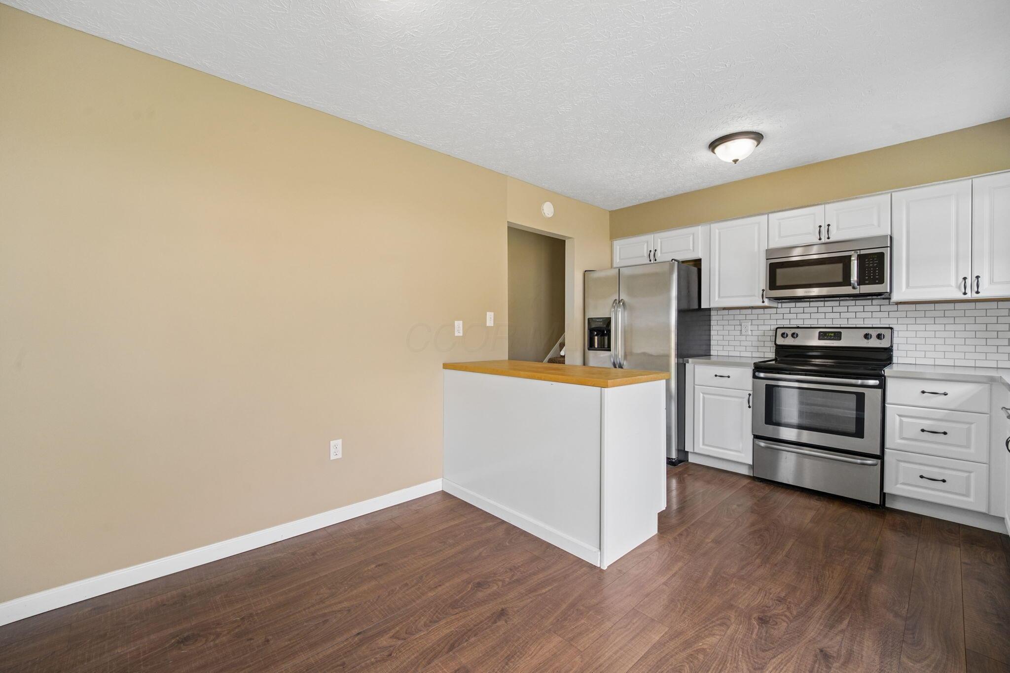 4909 Dunlap Road