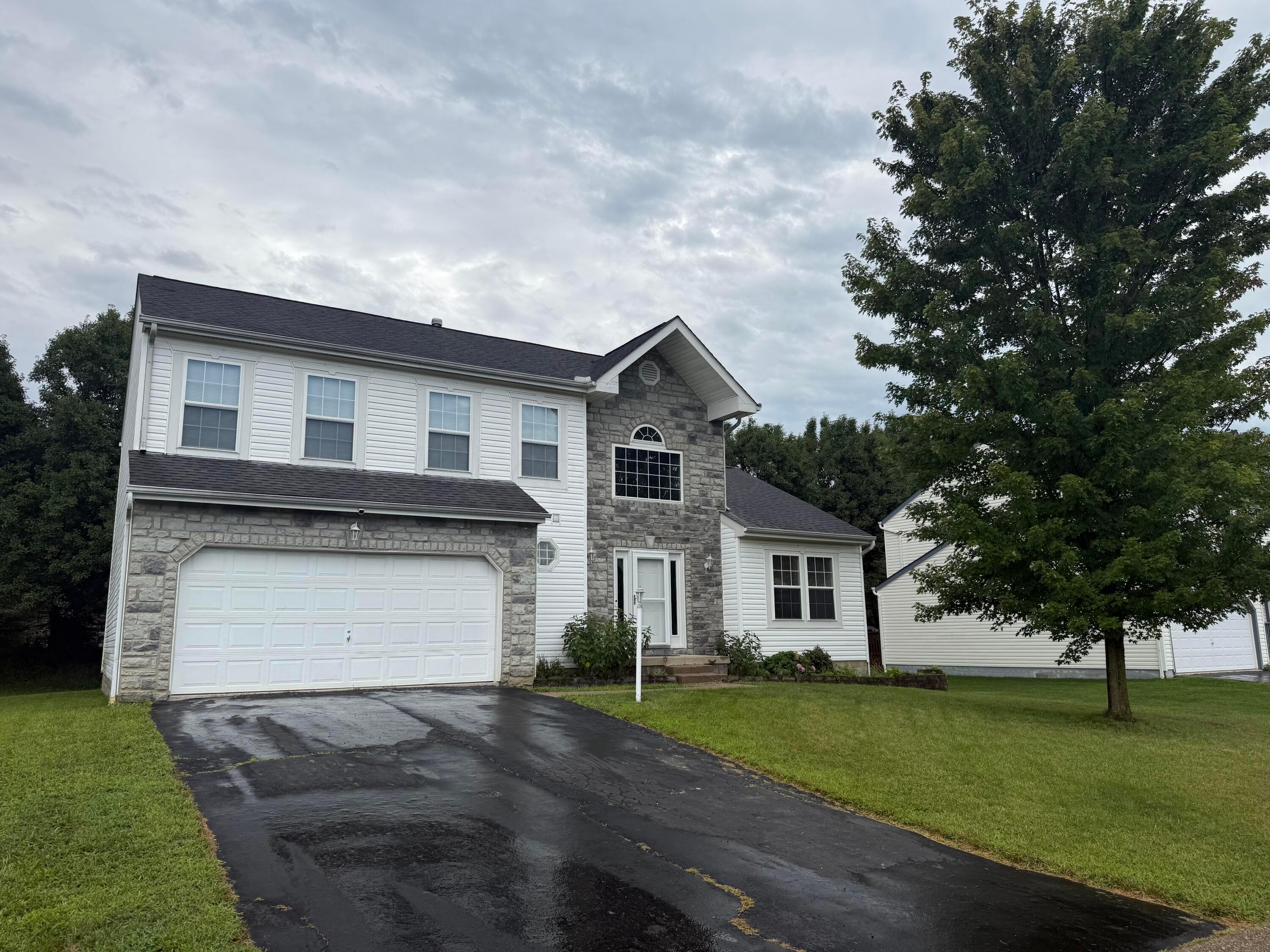 156 Knights Bridge Drive E