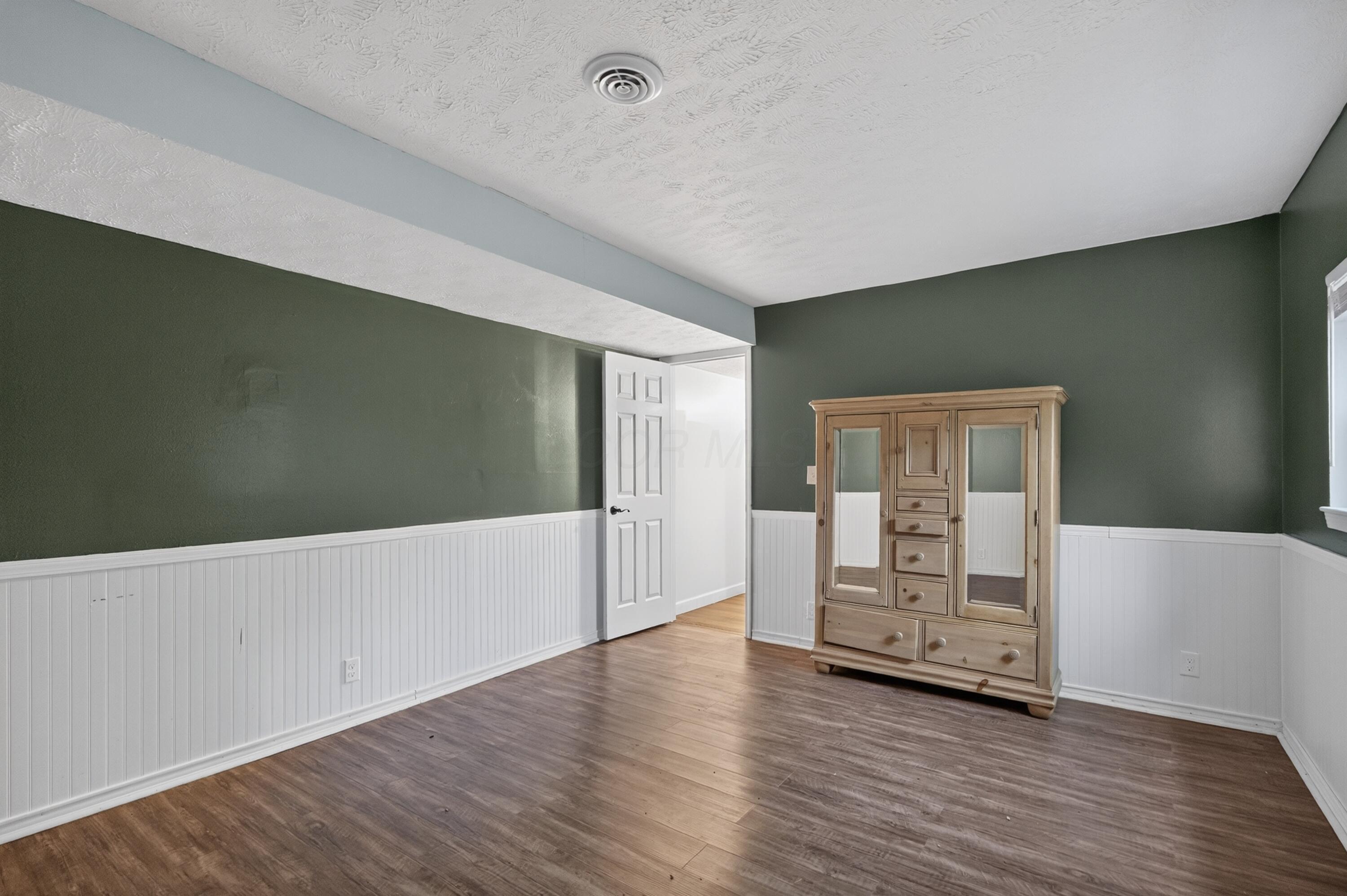 4833 Columbus Road