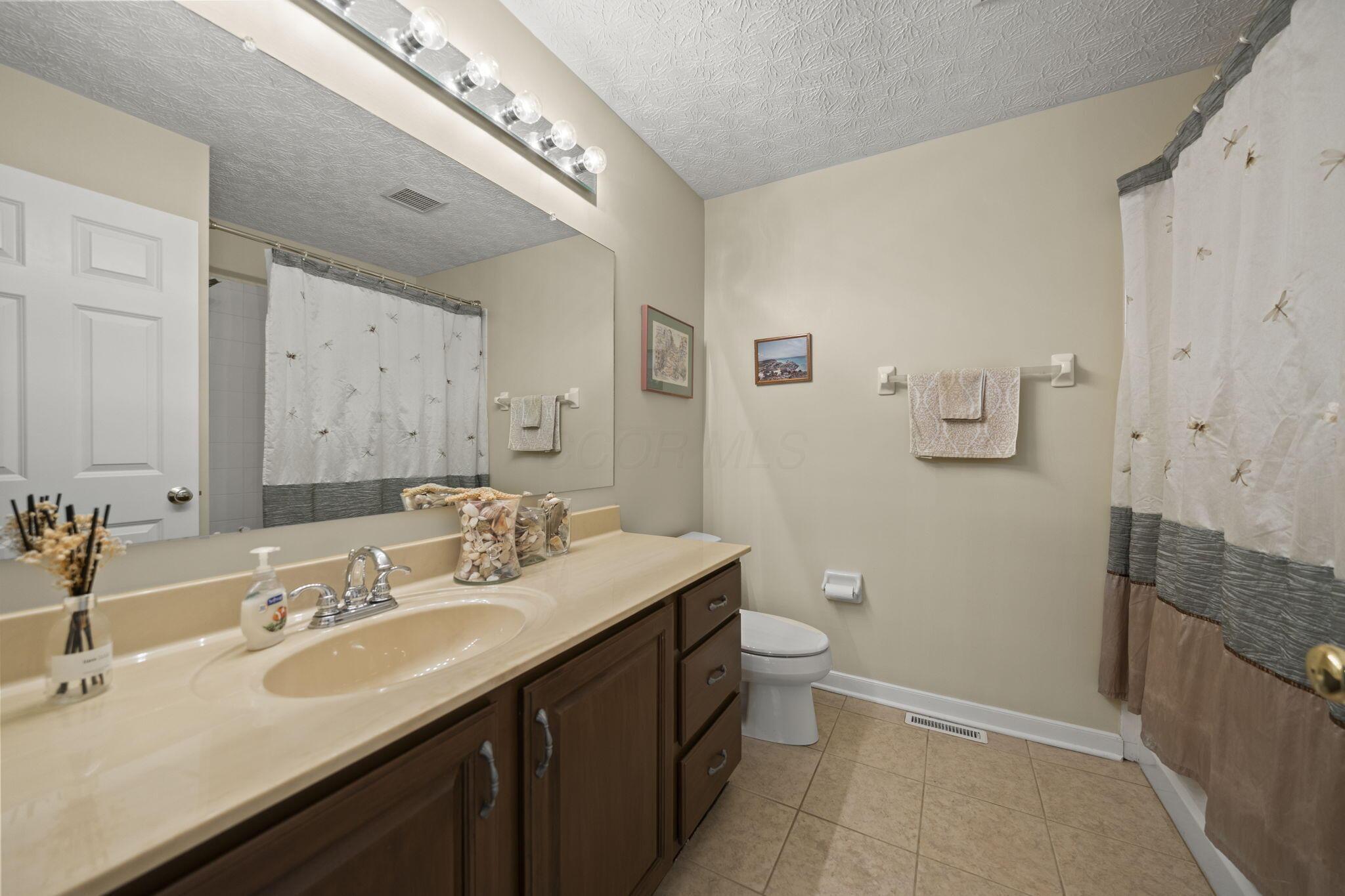 238 Donerail Avenue