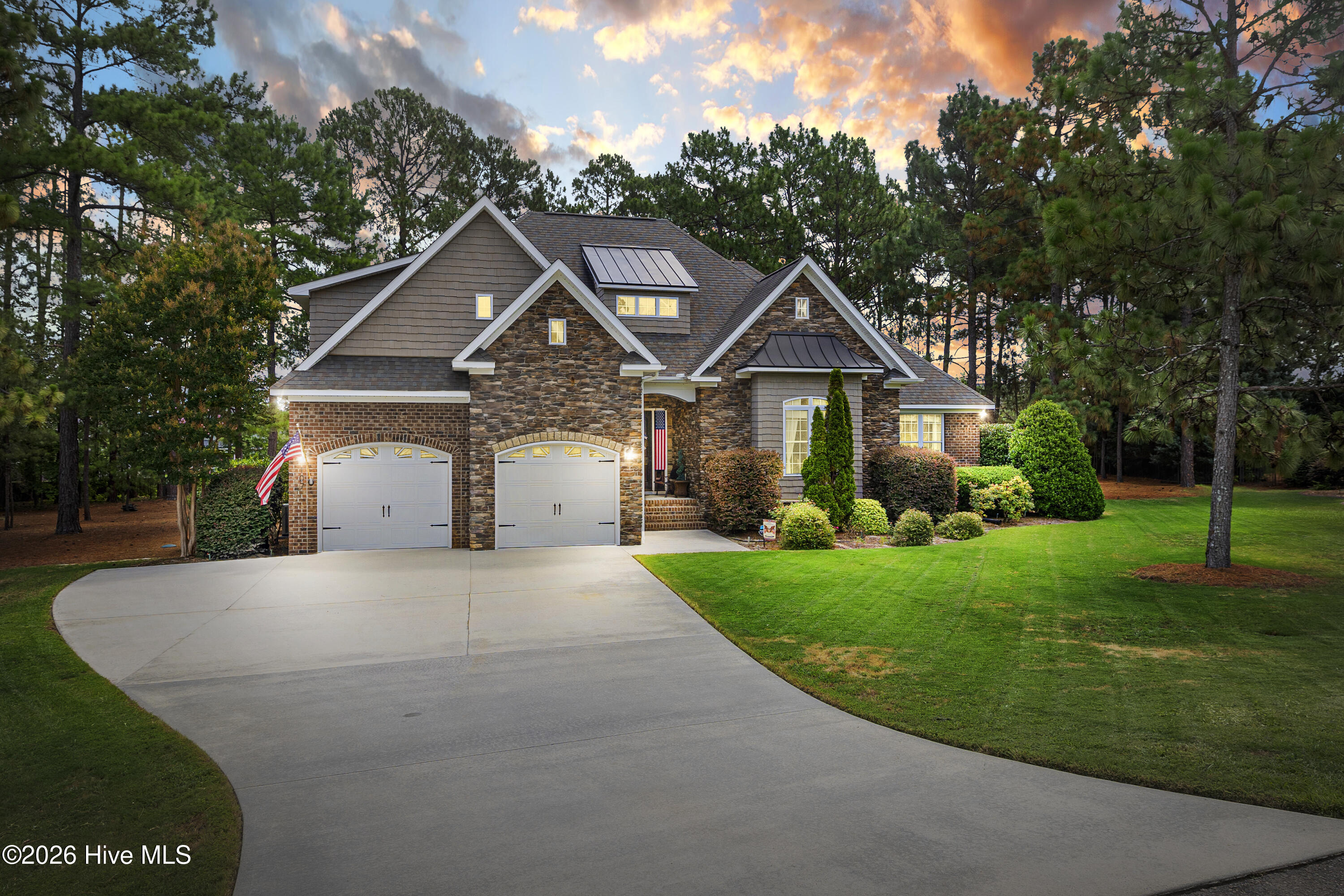 107 Tomahawk Court