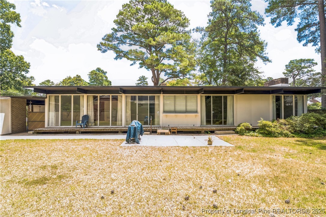 2205 N Elm Street