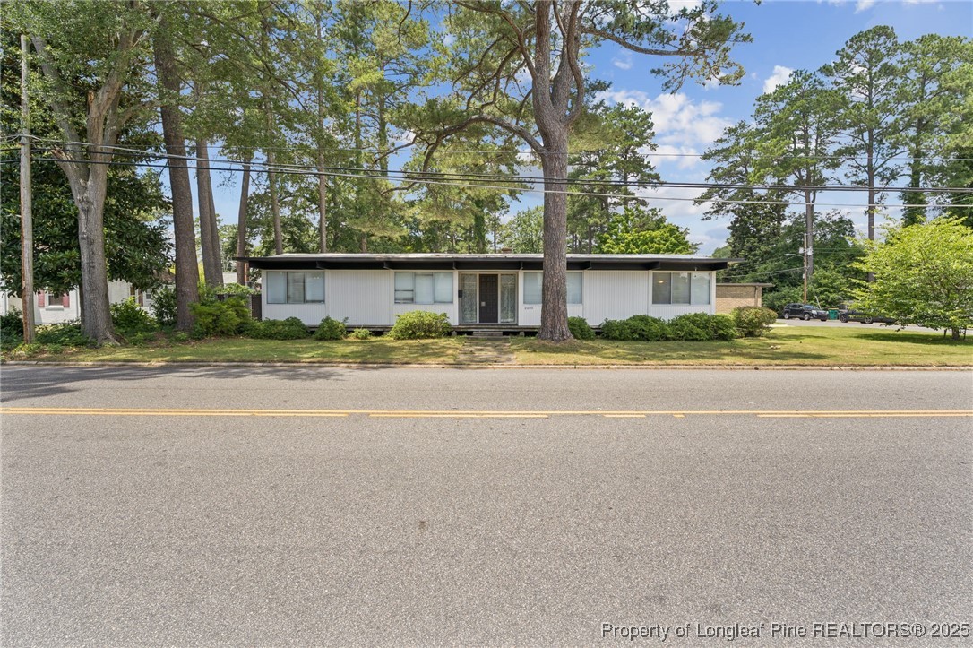 2205 N Elm Street