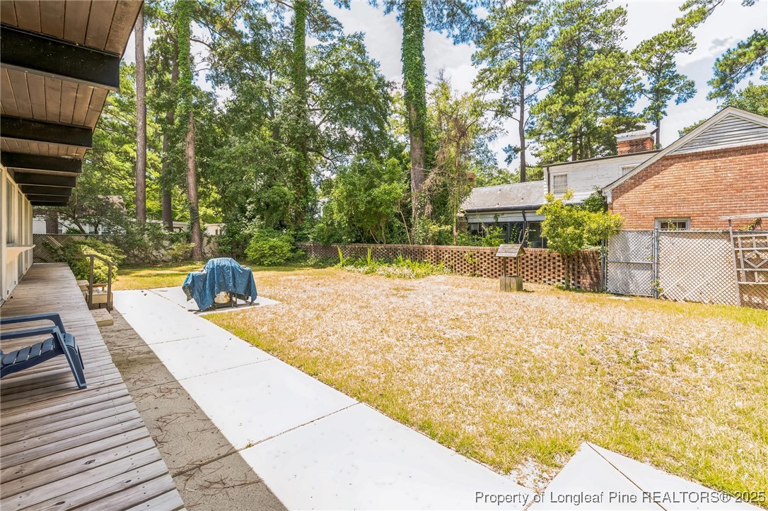 2205 N Elm Street
