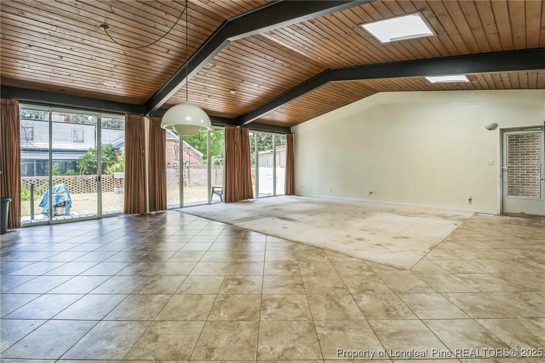 2205 N Elm Street