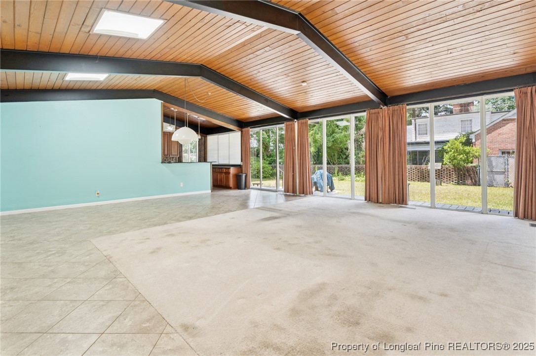 2205 N Elm Street