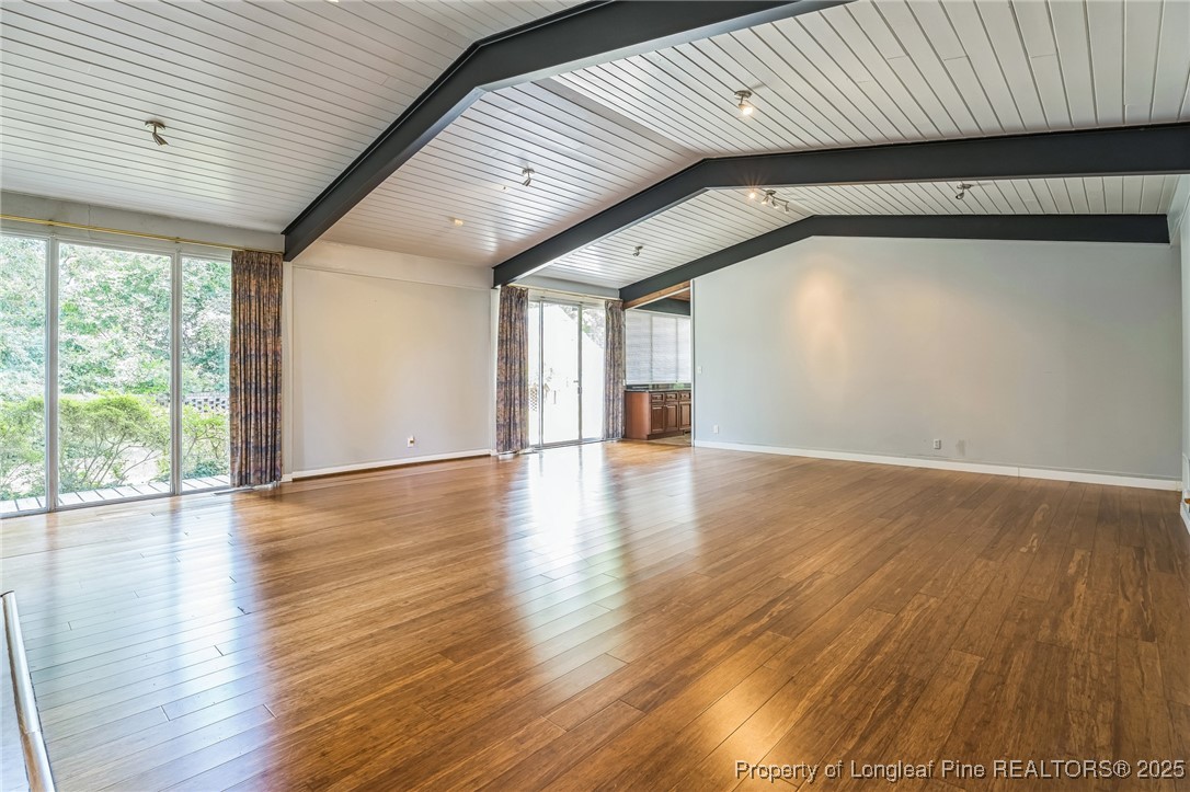 2205 N Elm Street
