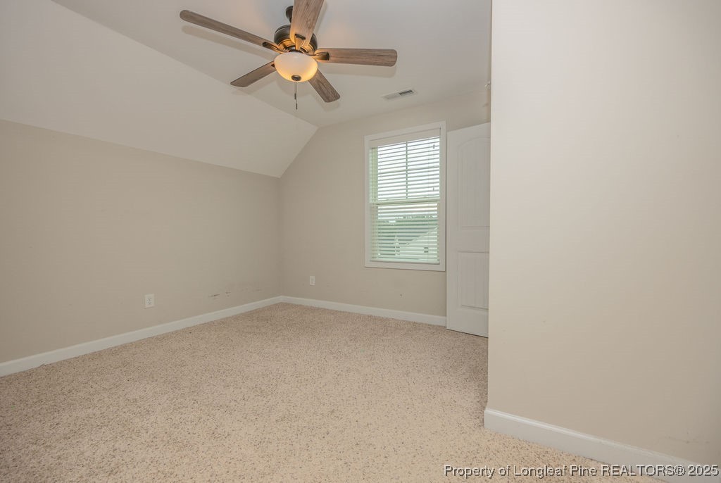 6821 Hunters Den Road