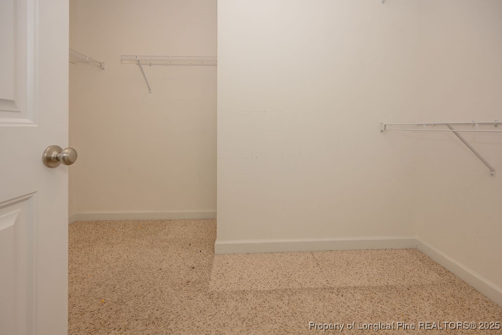 6821 Hunters Den Road