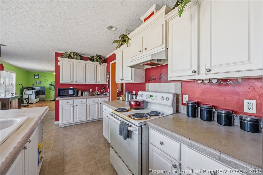 128 Westwind Drive