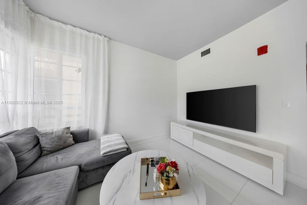 1000 Meridian Ave # 12