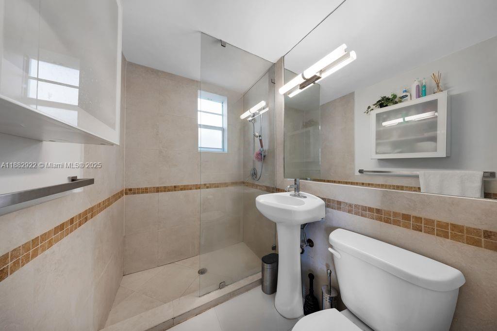 1000 Meridian Ave # 12