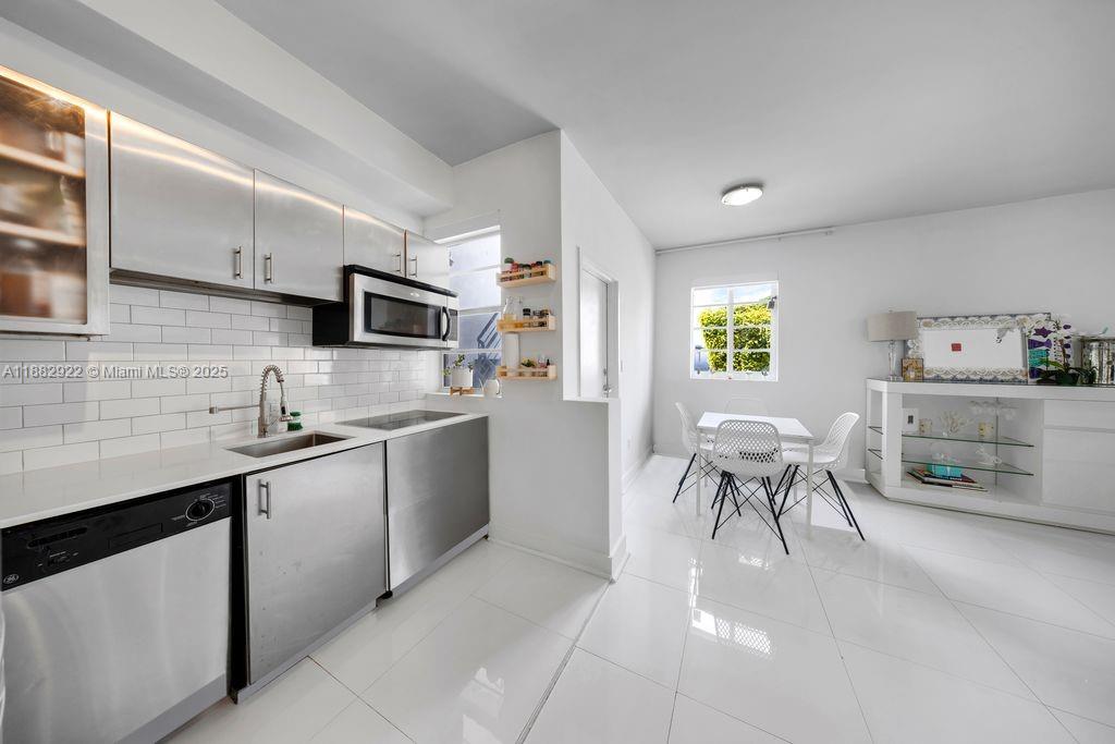 1000 Meridian Ave # 12