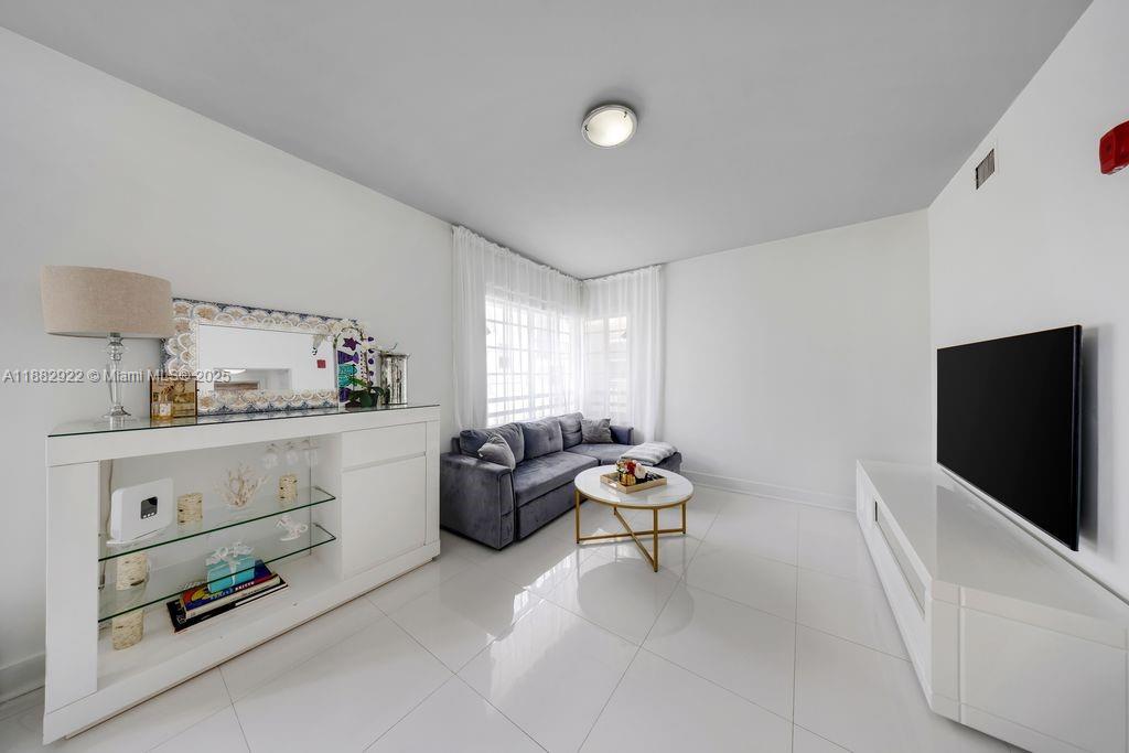 1000 Meridian Ave # 12