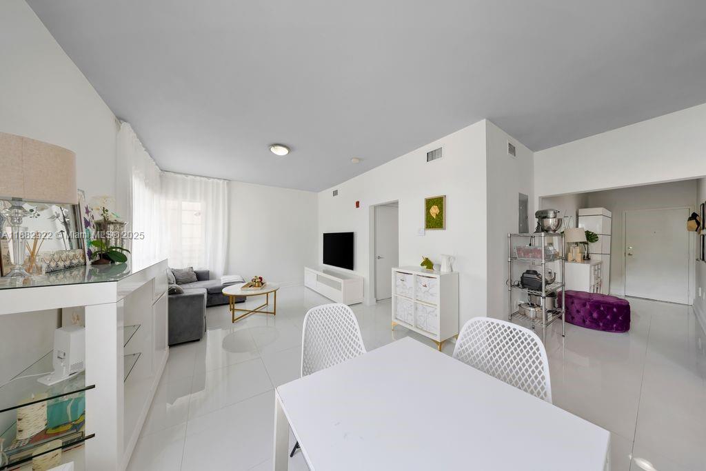 1000 Meridian Ave # 12