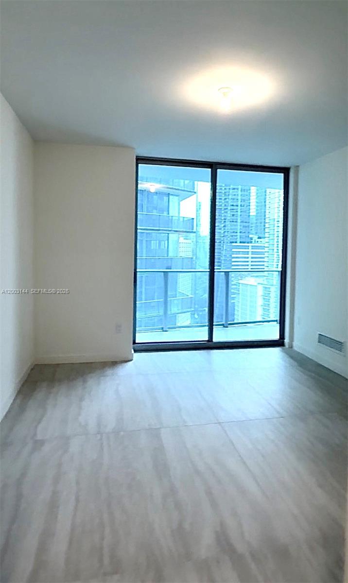 77 SE 5th st # 2305