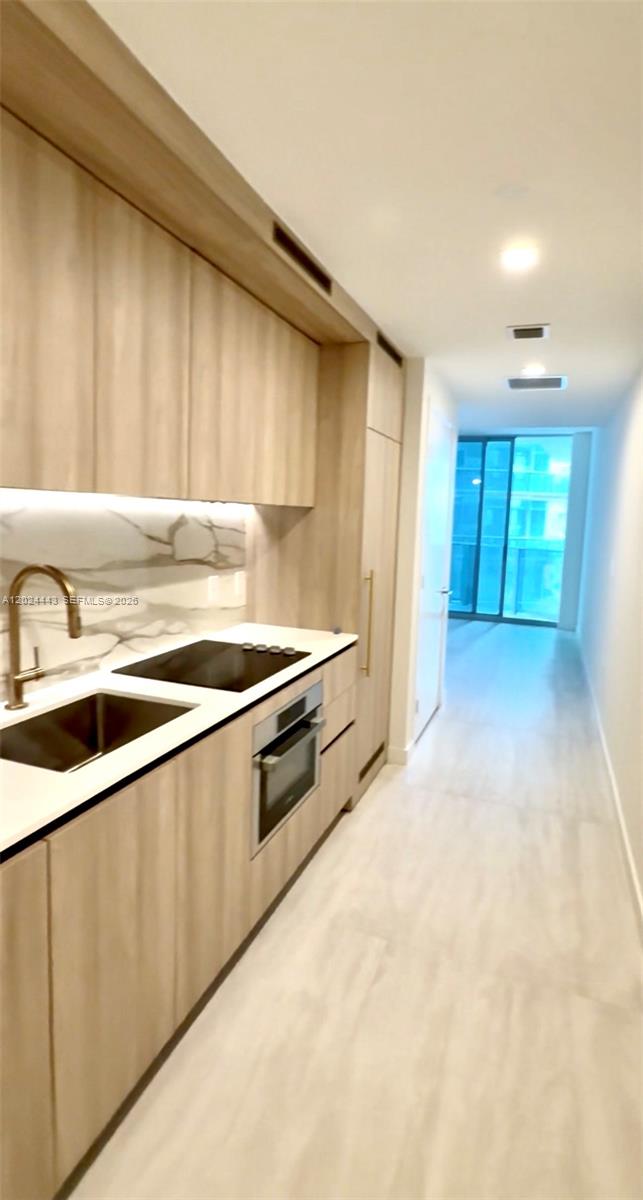 77 SE 5th st # 2305