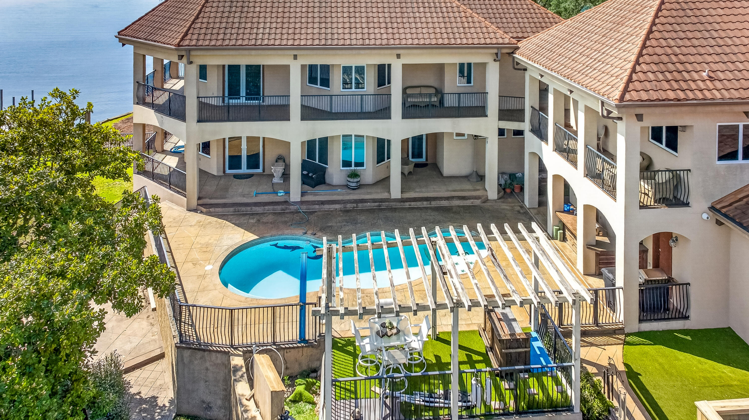 781 Boulevard Of The Champions