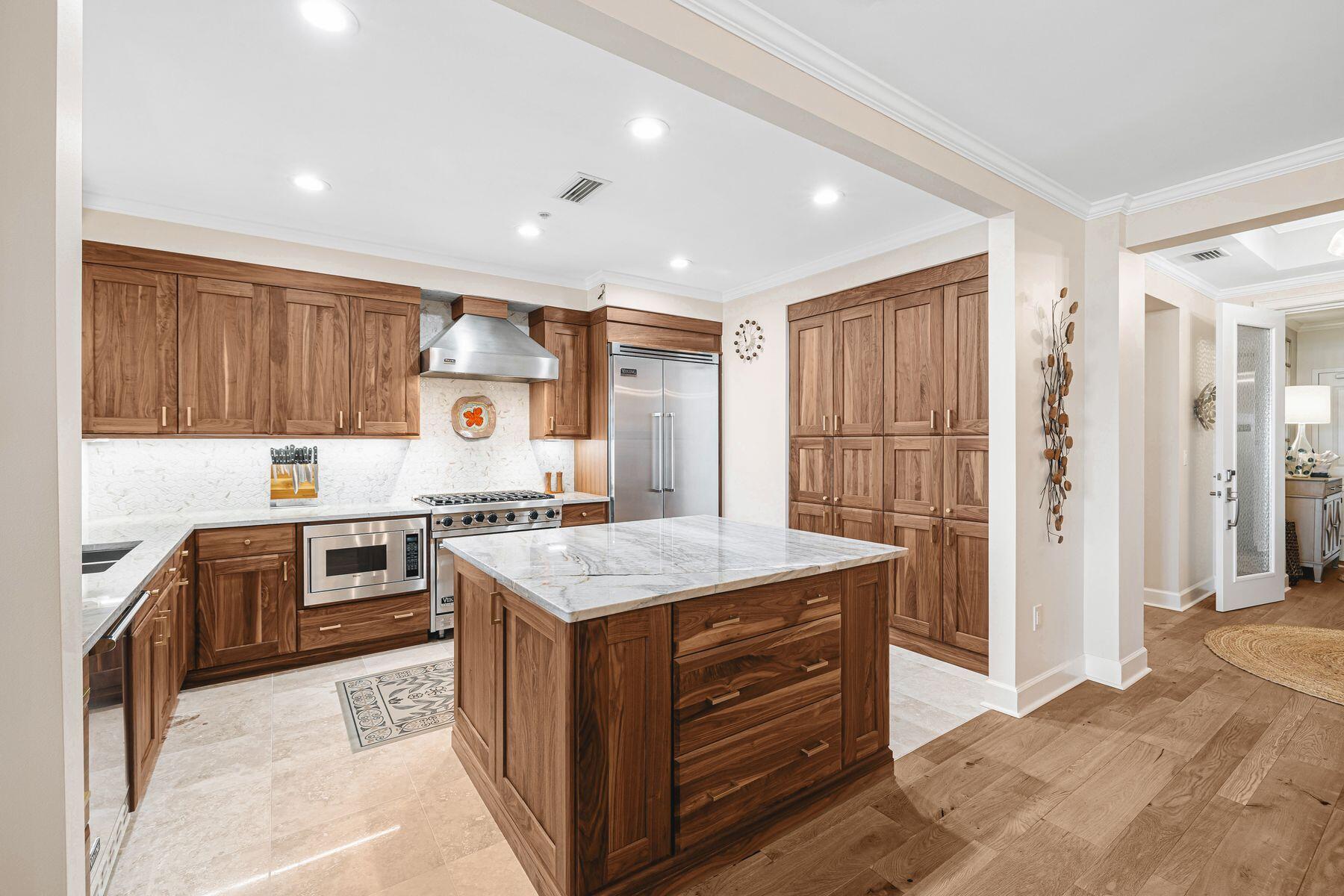 408 Kelly Plantation Drive, UNIT 409