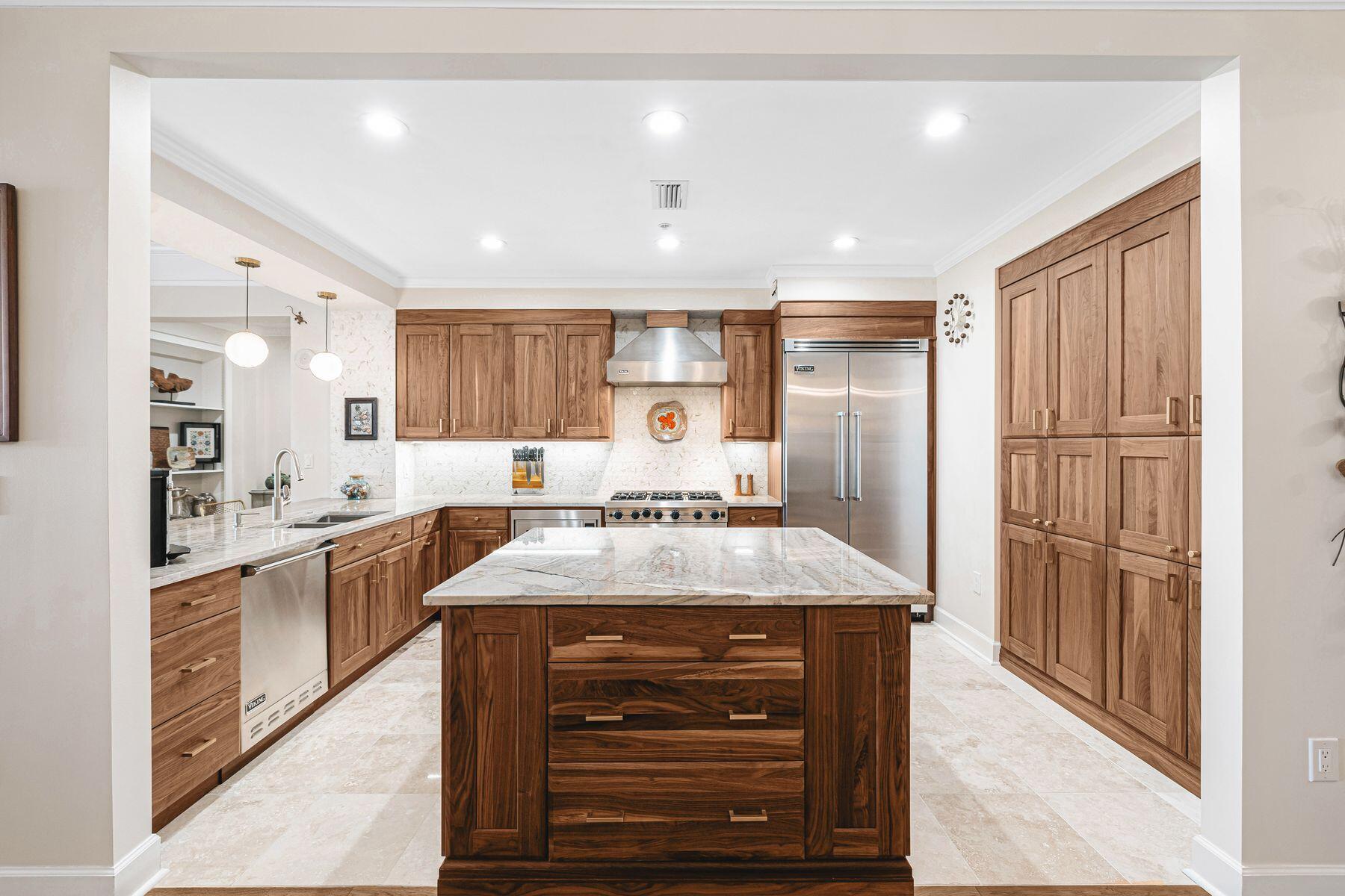 408 Kelly Plantation Drive, UNIT 409