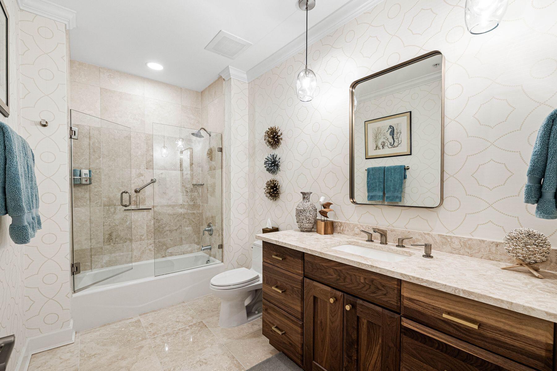 408 Kelly Plantation Drive, UNIT 409