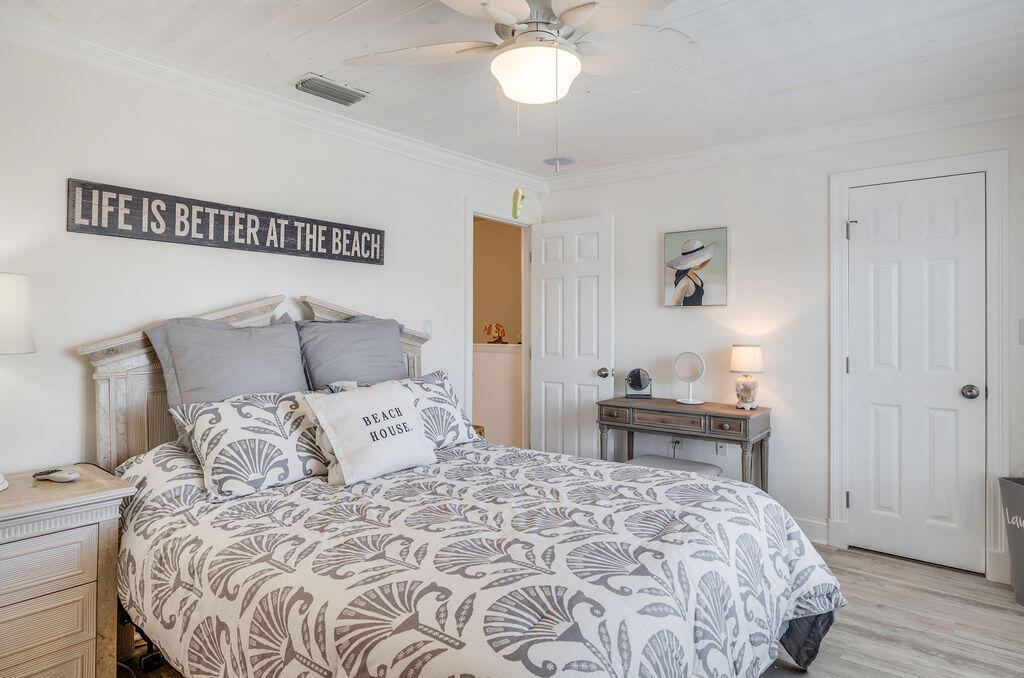 445 Gulf Shore Drive, 10