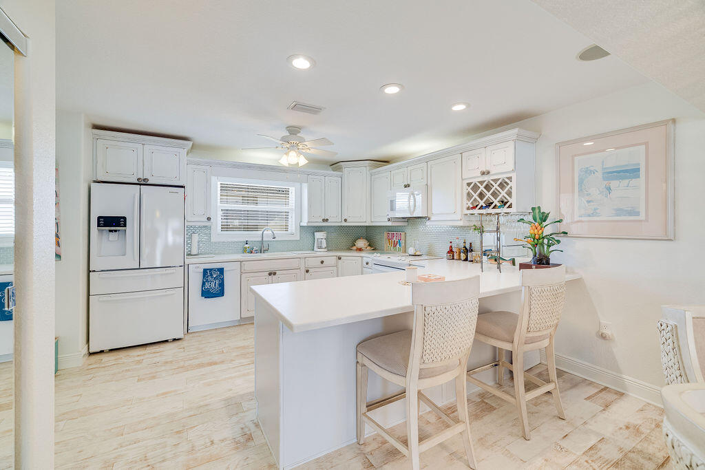 445 Gulf Shore Drive, 10