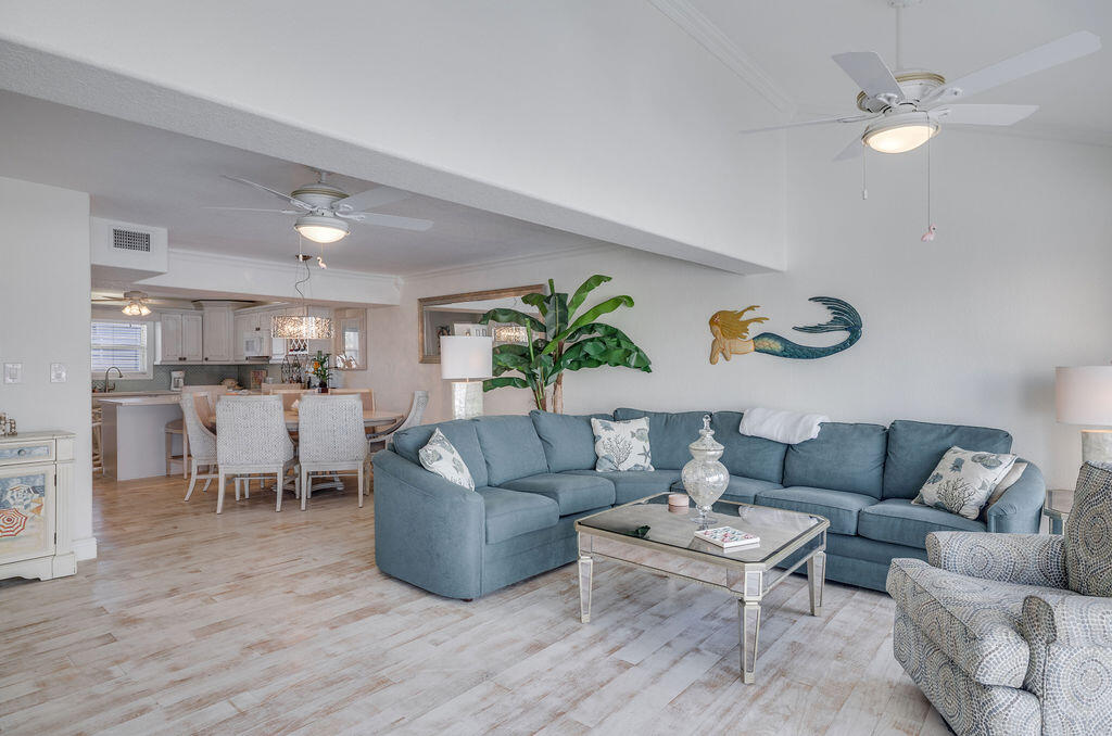 445 Gulf Shore Drive, 10