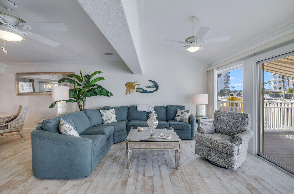 445 Gulf Shore Drive, 10