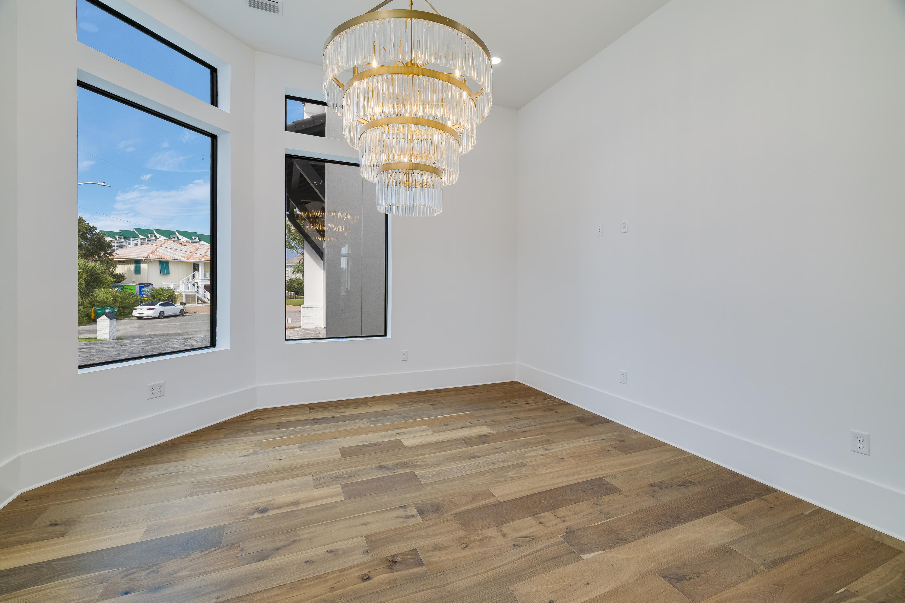 602 Lagoon Dr Drive