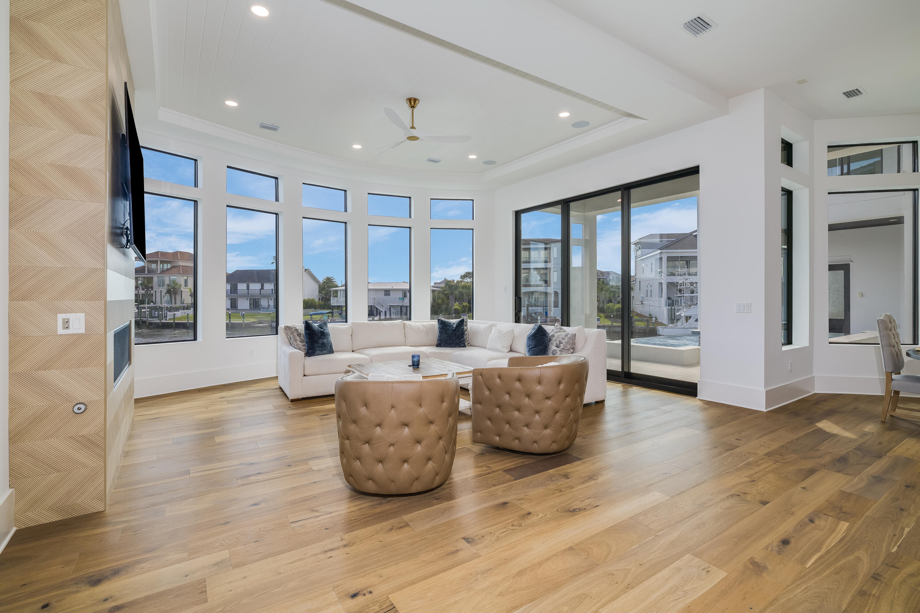 602 Lagoon Dr Drive