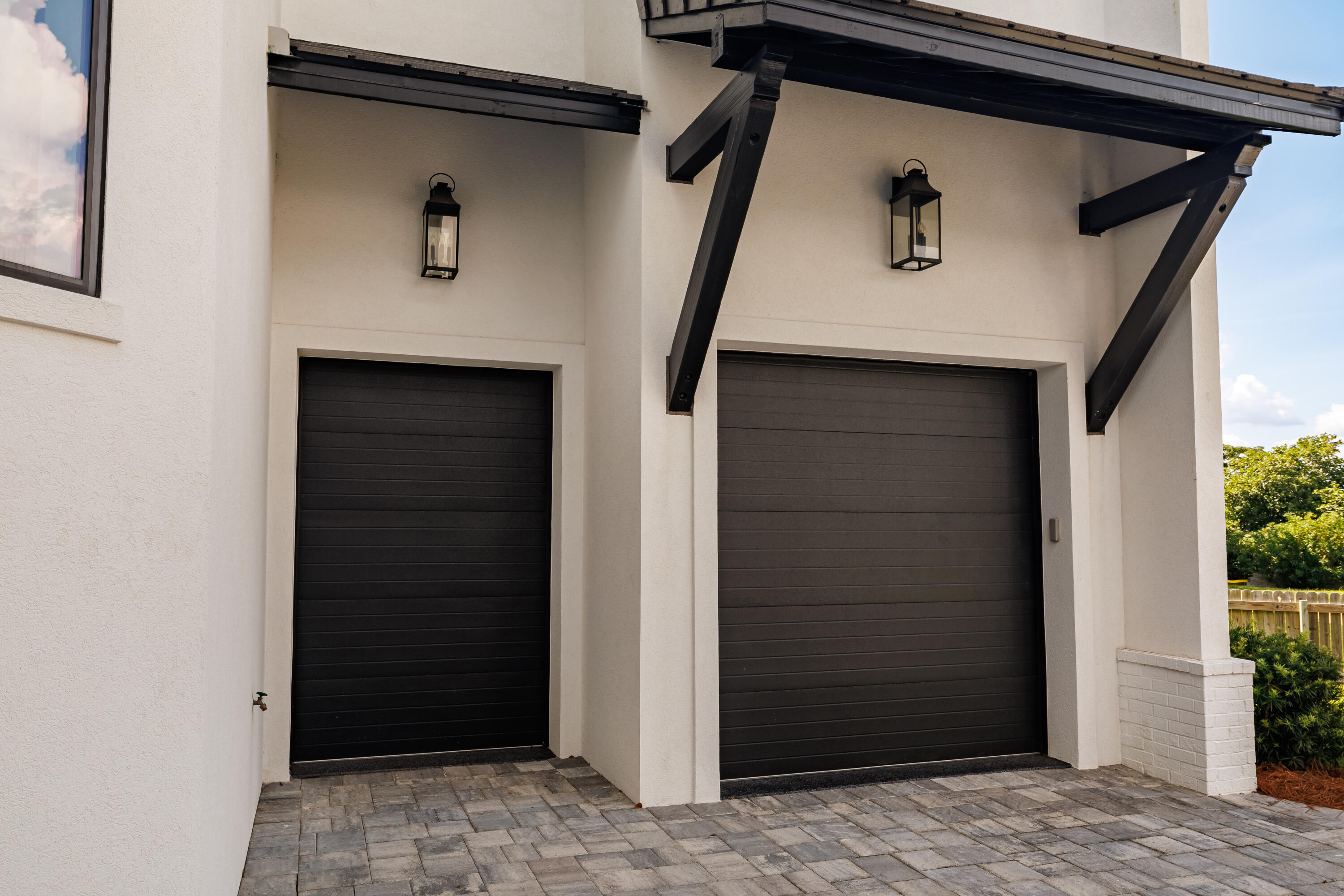 602 Lagoon Dr Drive