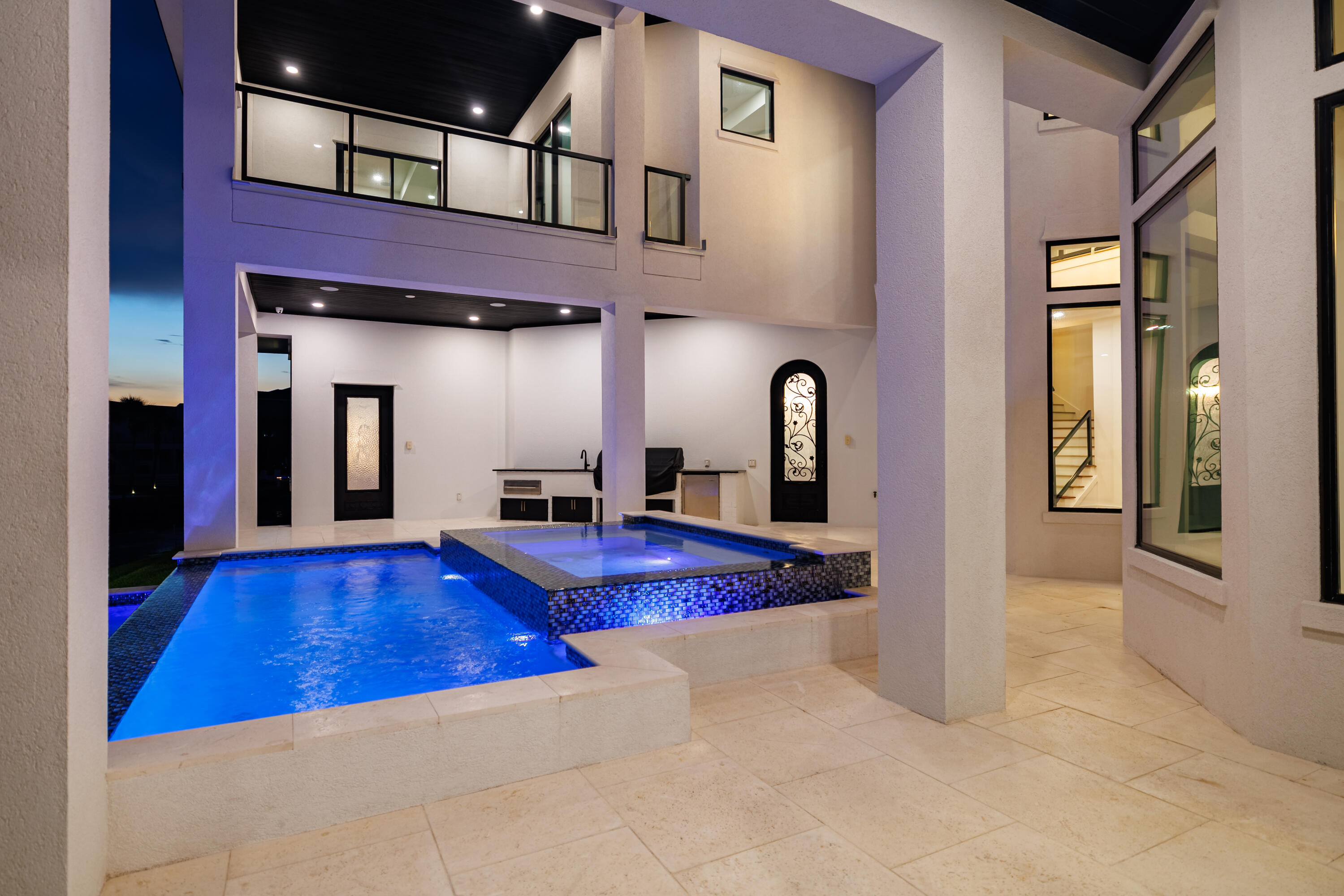 602 Lagoon Dr Drive