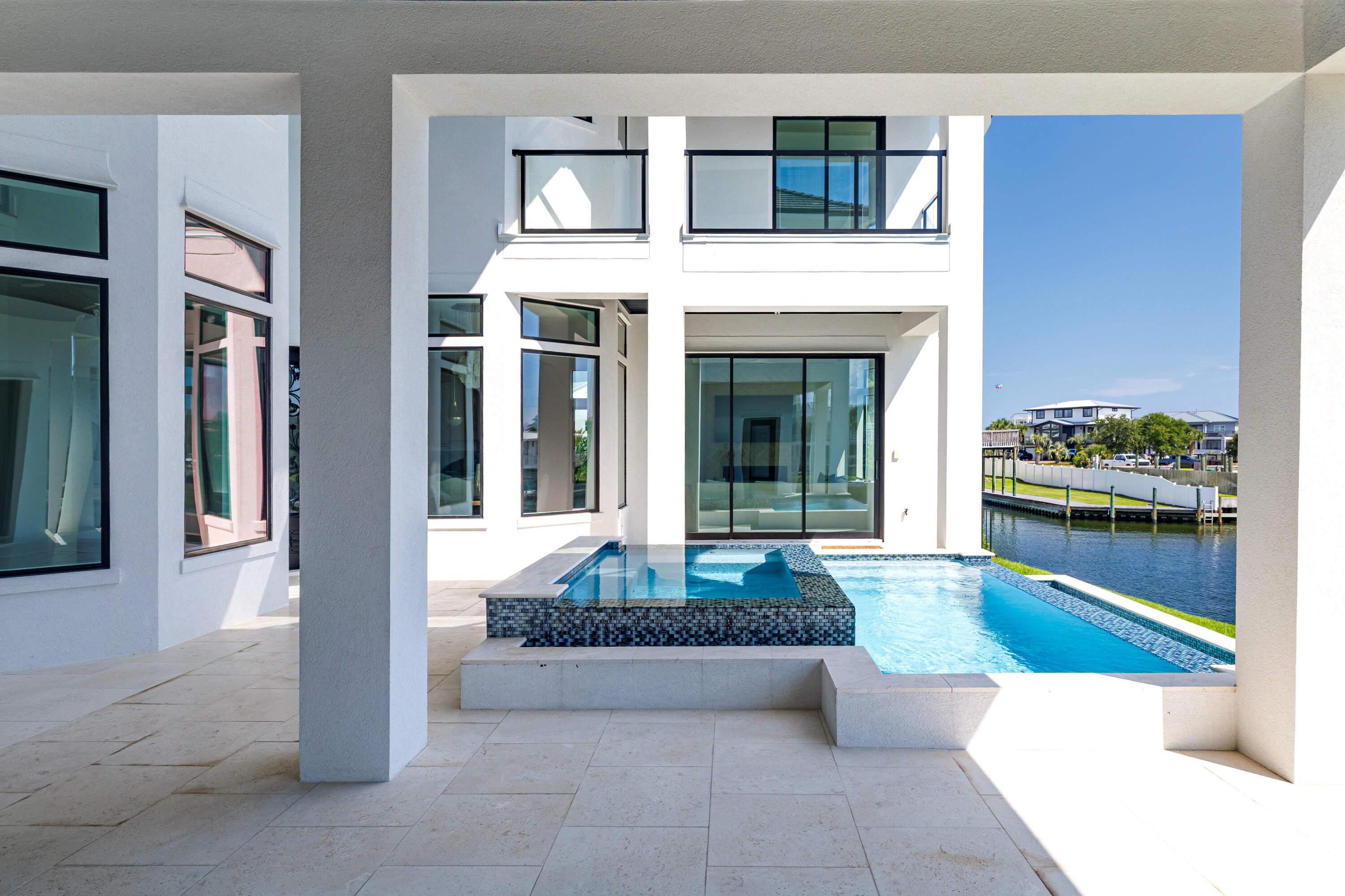 602 Lagoon Dr Drive