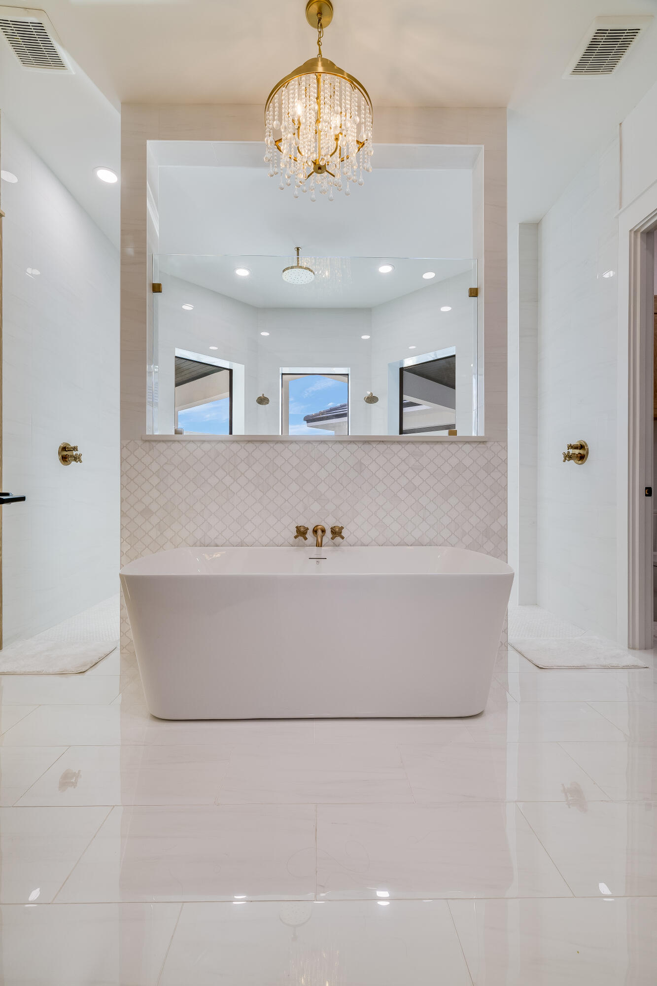 602 Lagoon Dr Drive