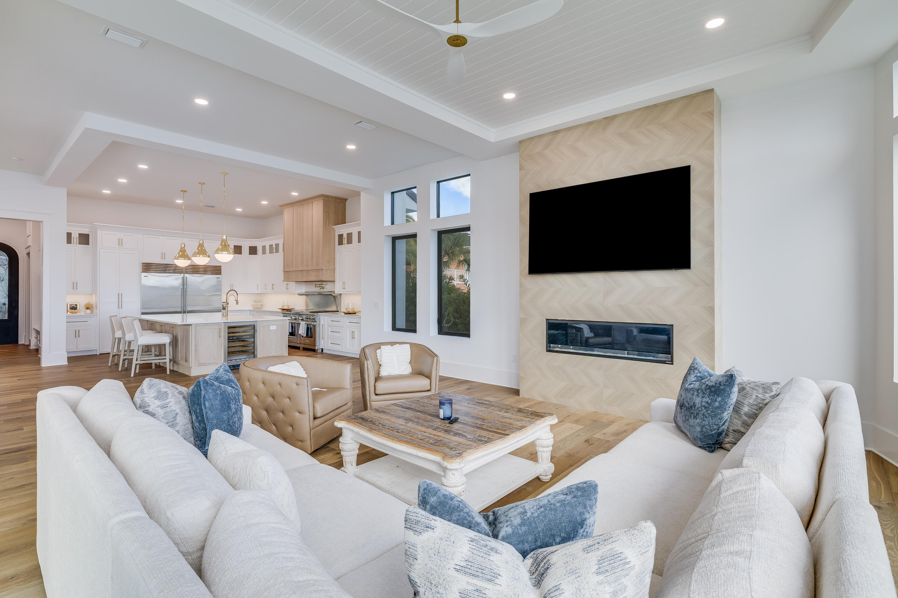 602 Lagoon Dr Drive
