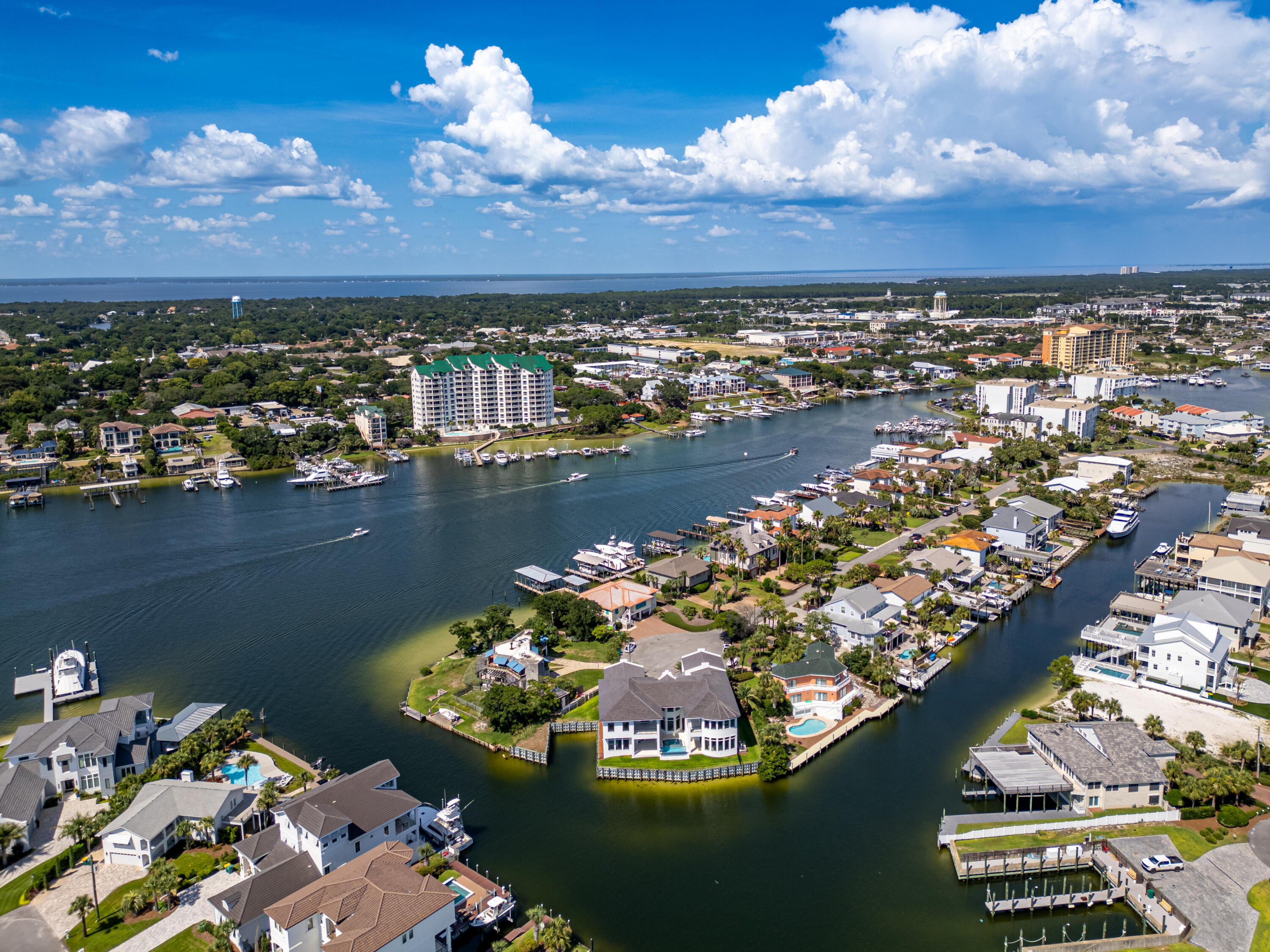 602 Lagoon Dr Drive