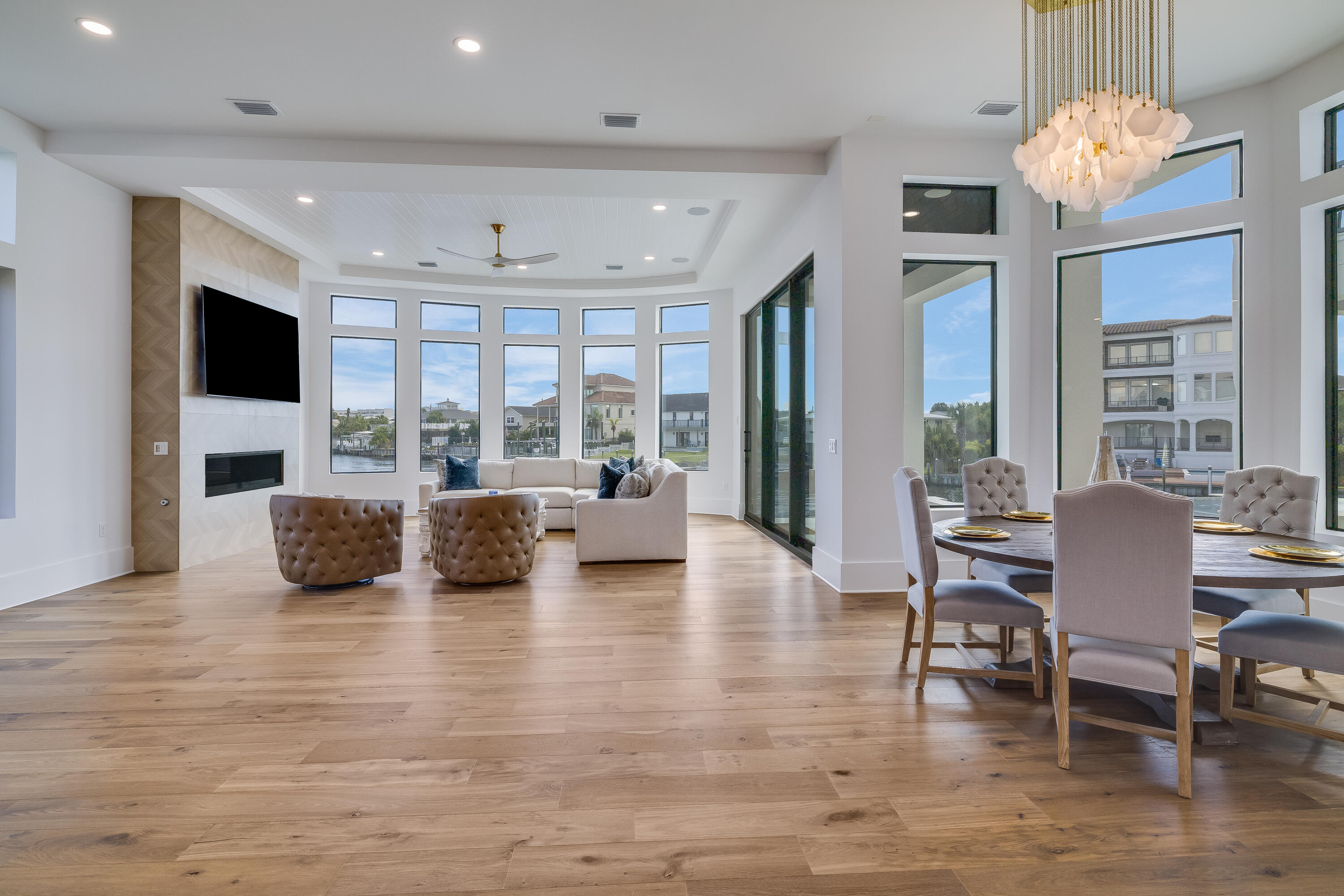 602 Lagoon Dr Drive