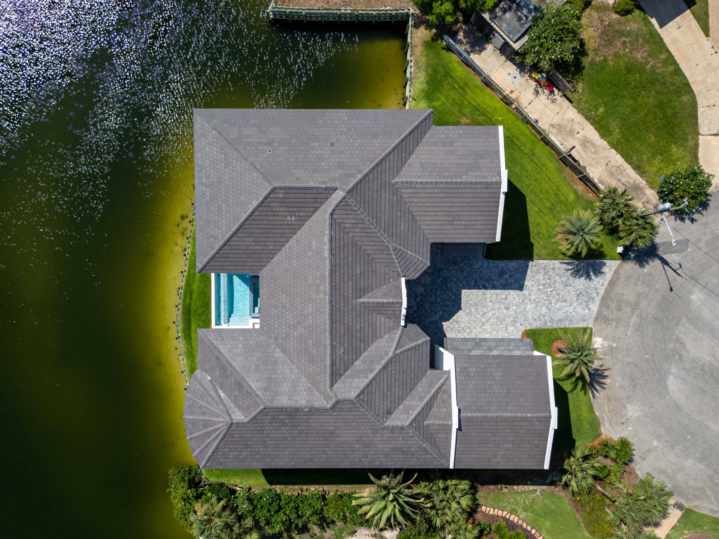602 Lagoon Dr Drive