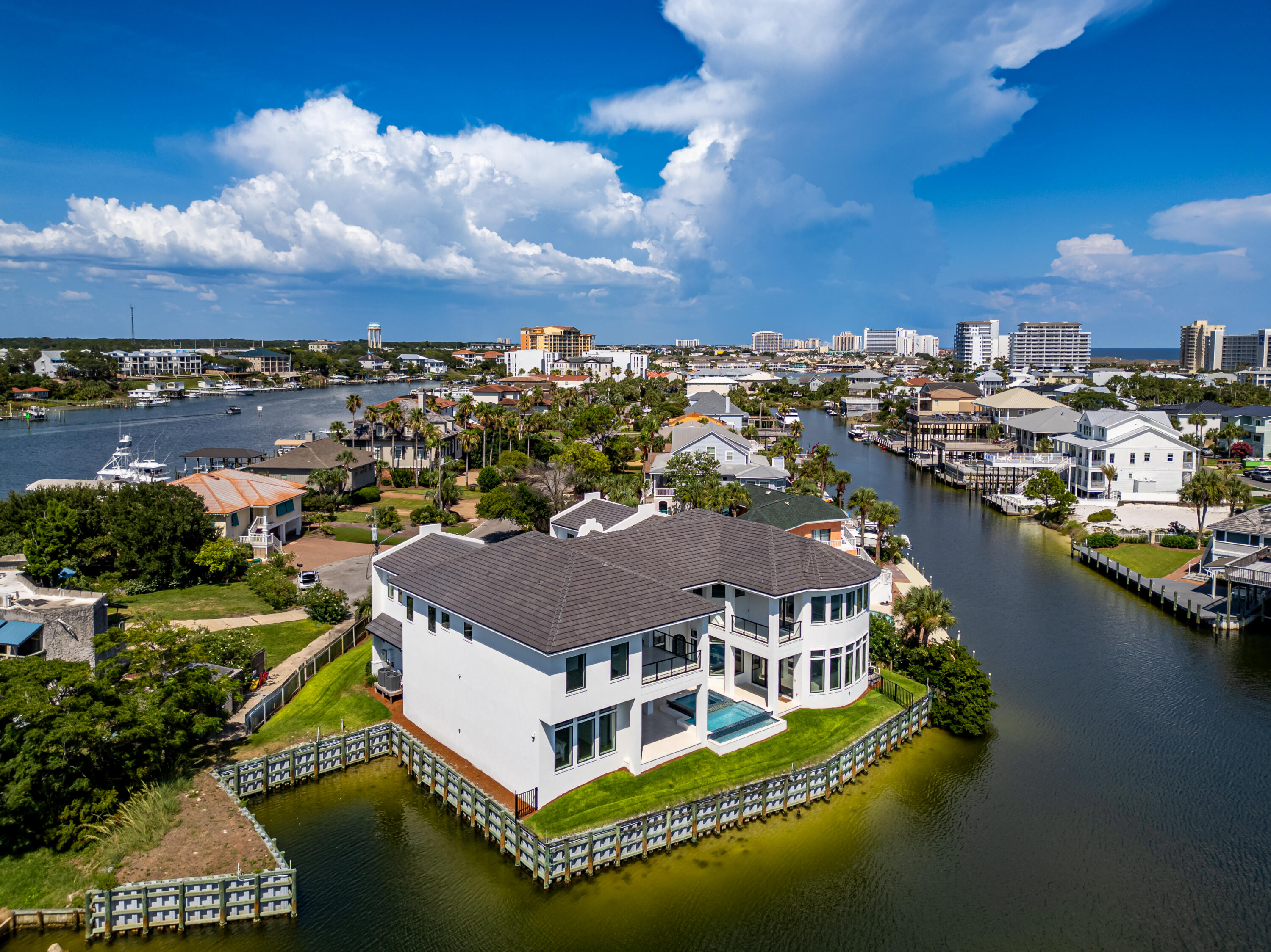 602 Lagoon Dr Drive
