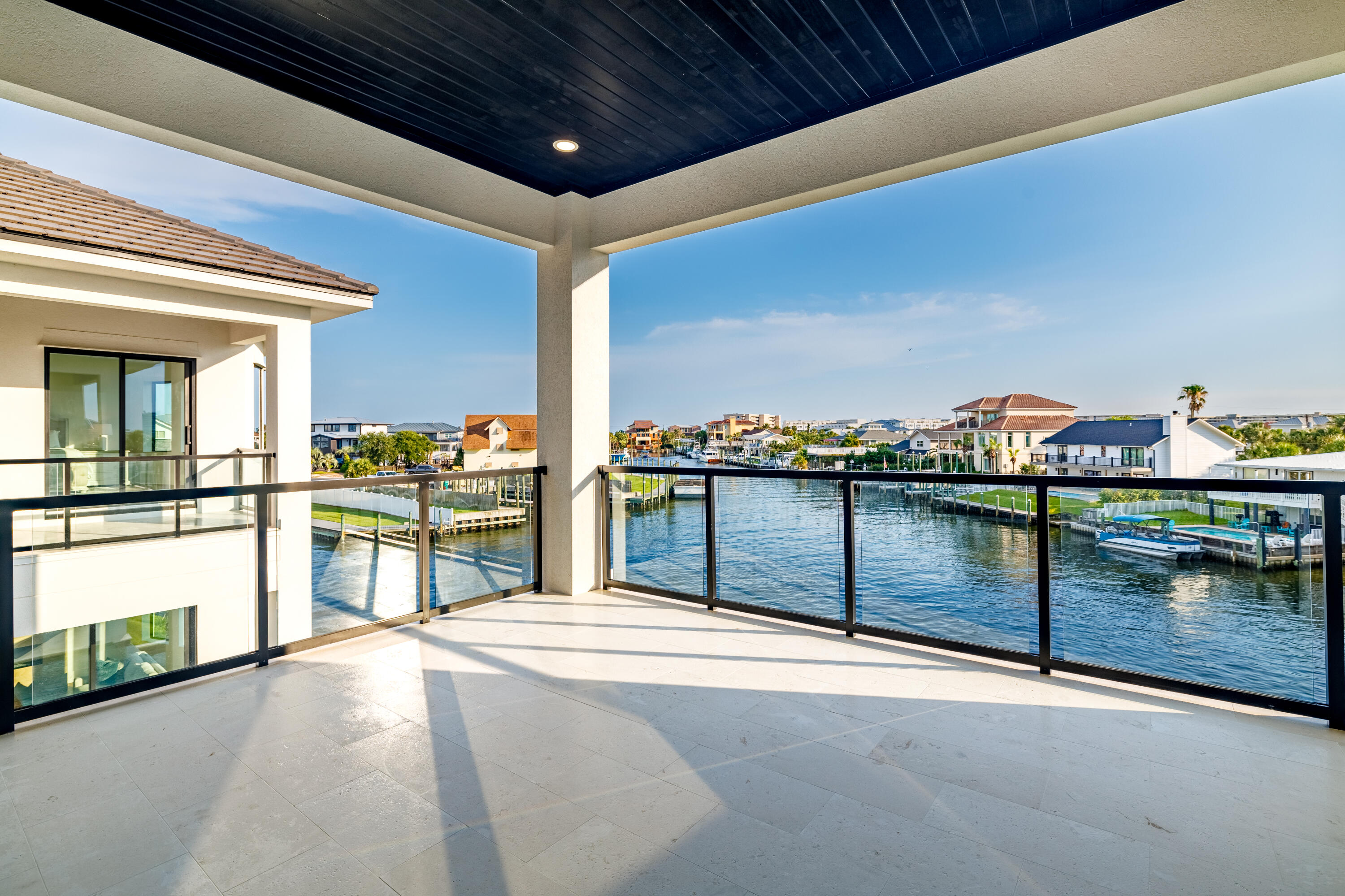 602 Lagoon Dr Drive
