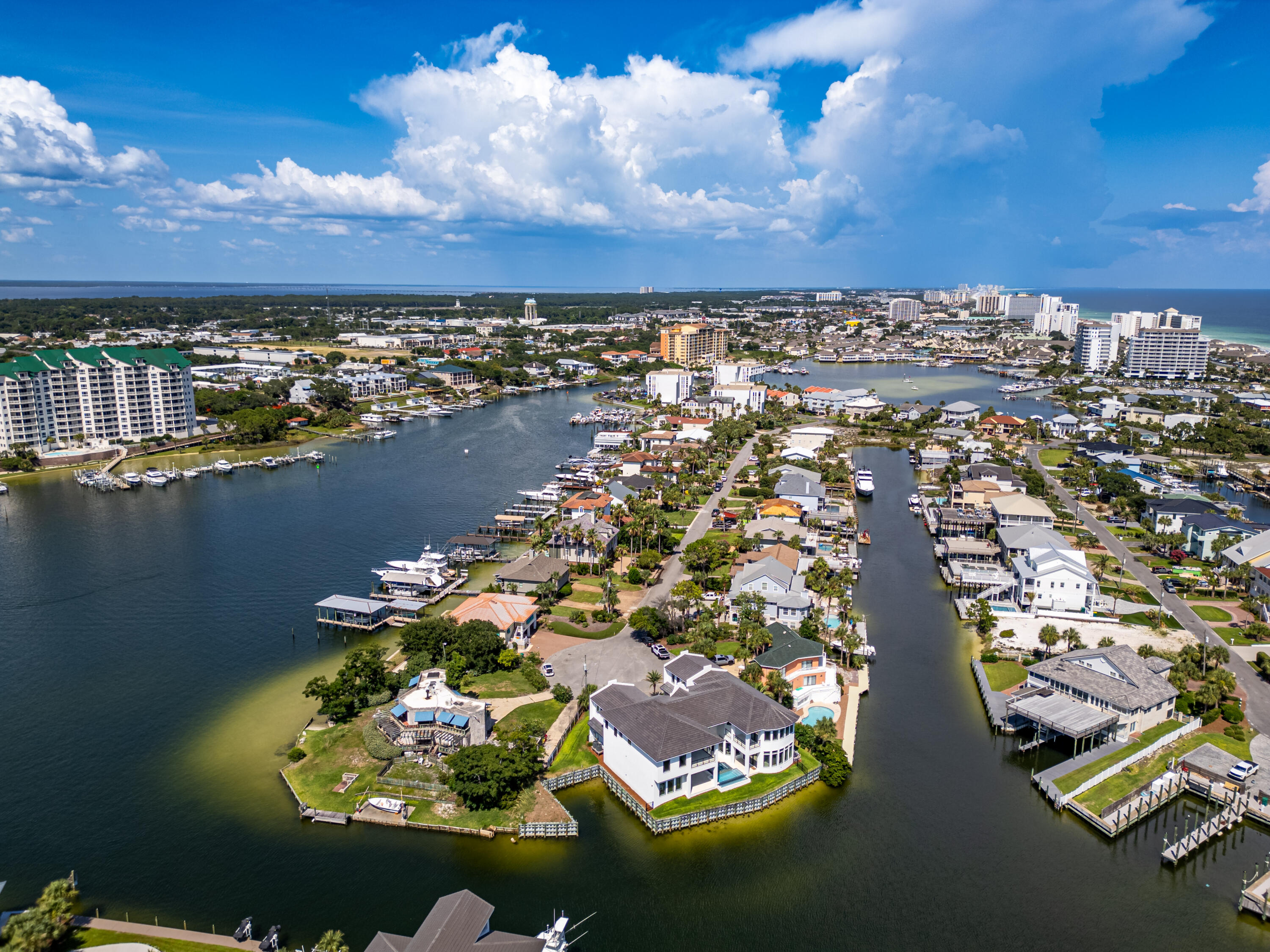 602 Lagoon Dr Drive