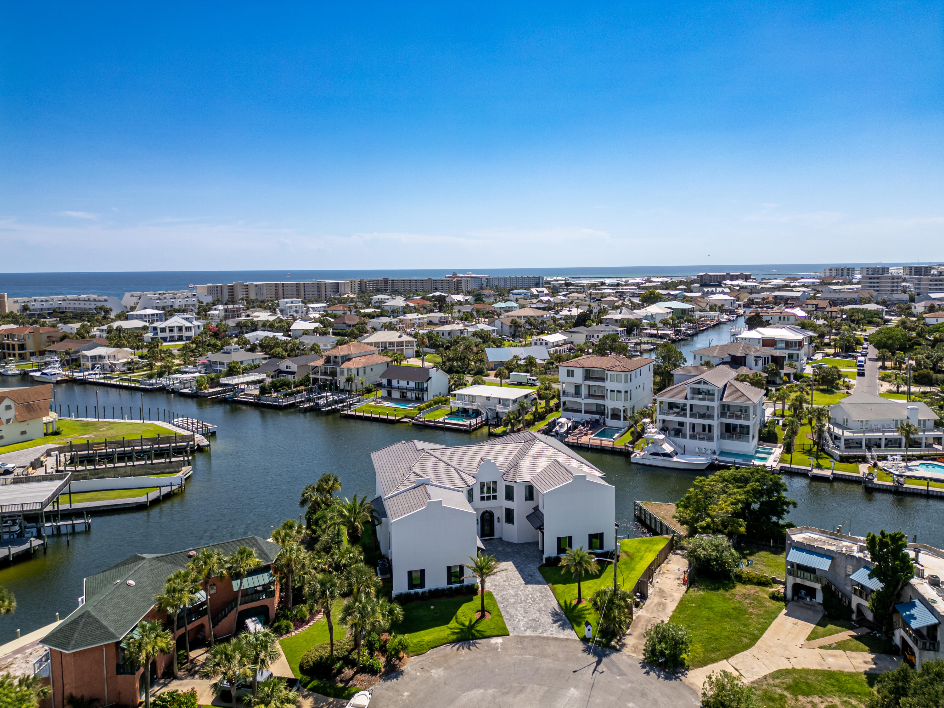 602 Lagoon Dr Drive
