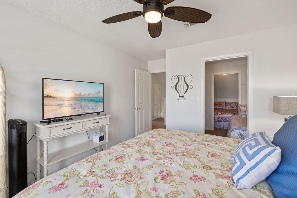 114 Mainsail Drive, C33