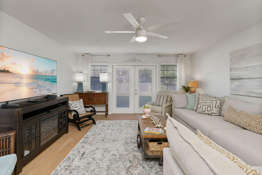 114 Mainsail Drive, C33