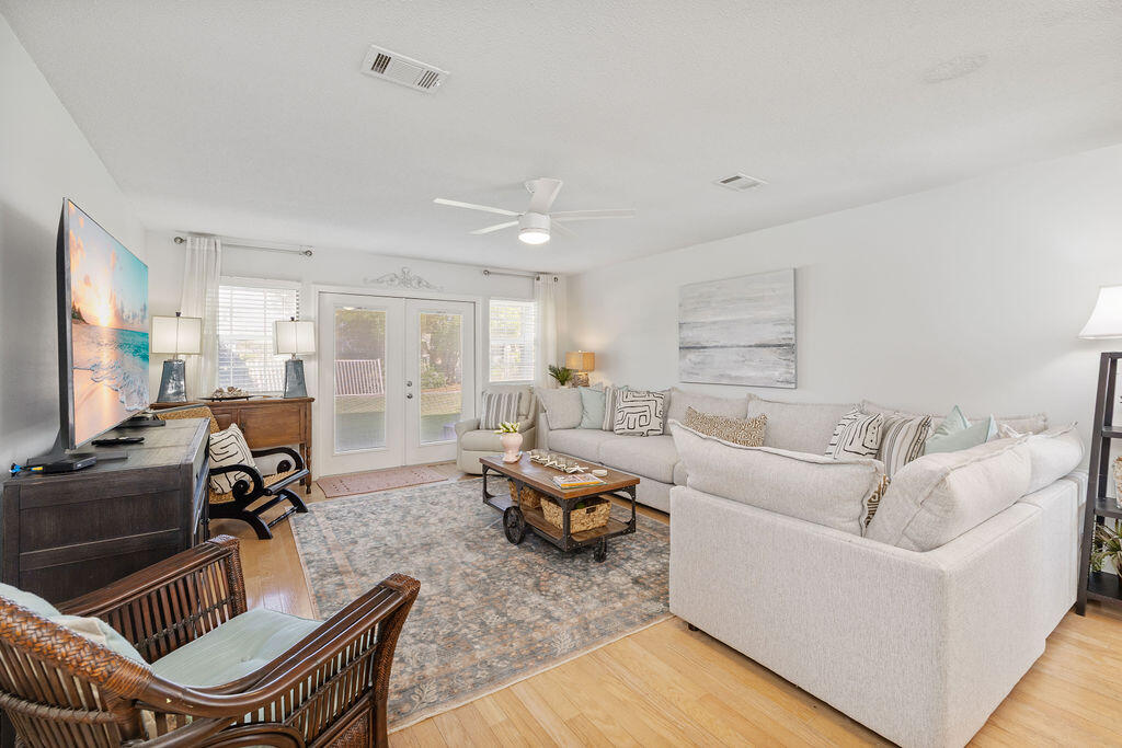 114 Mainsail Drive, C33