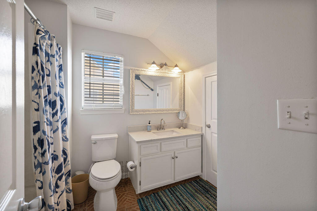 114 Mainsail Drive, C33
