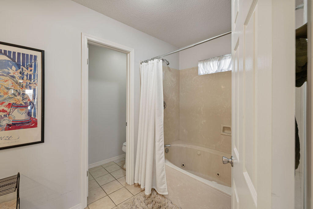 114 Mainsail Drive, C33